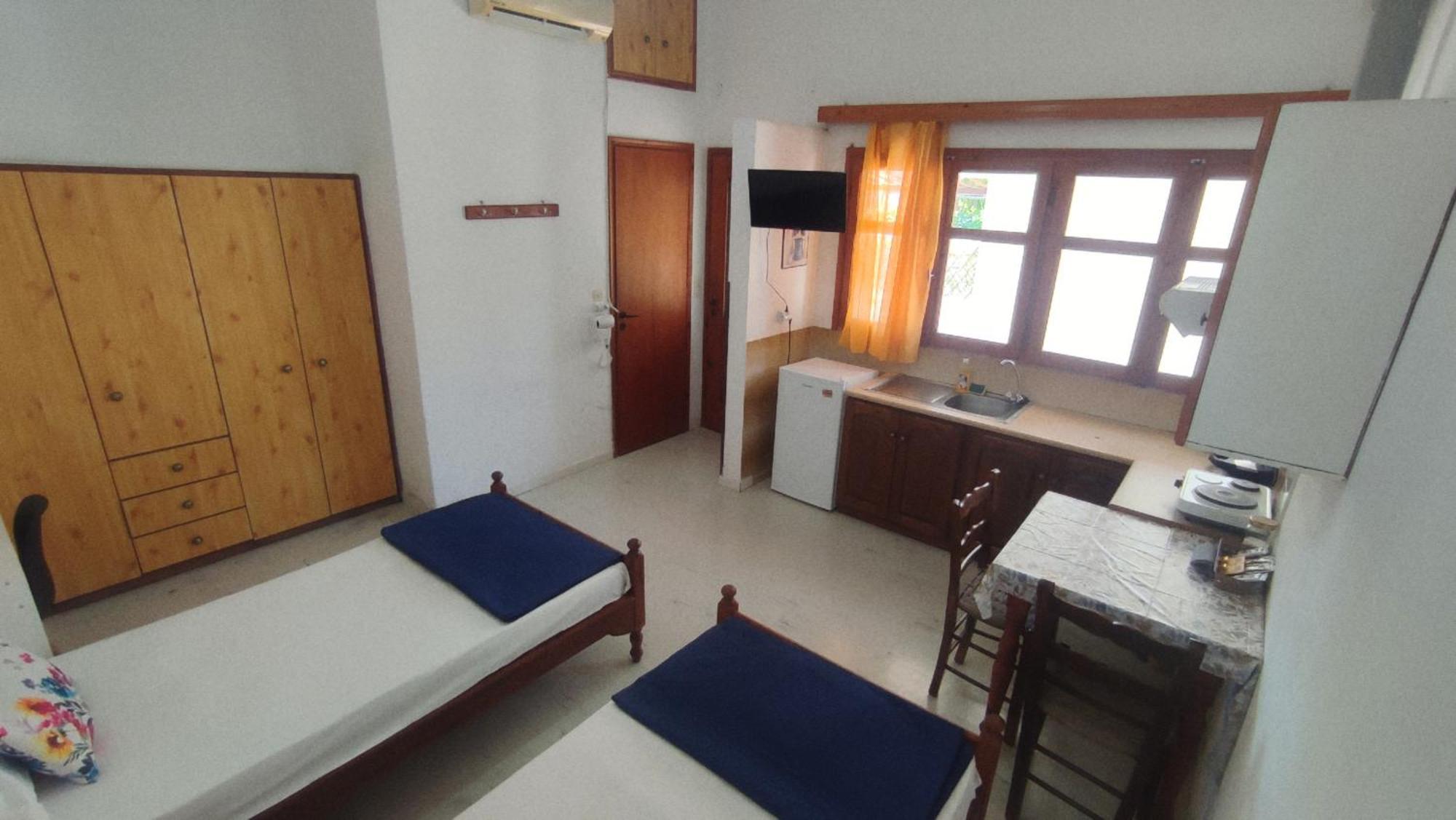 Petralonia Apartment Mytilene Exterior photo