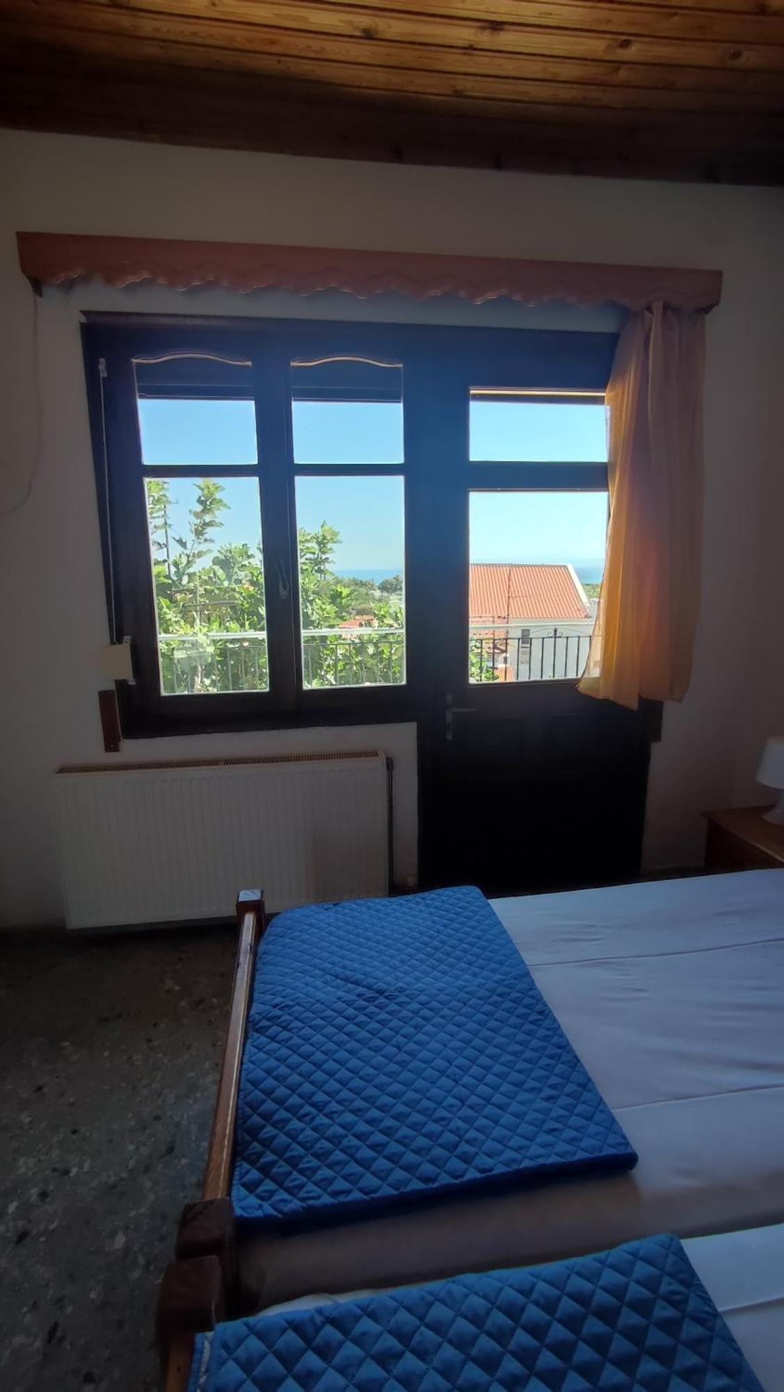 Petralonia Apartment Mytilene Exterior photo