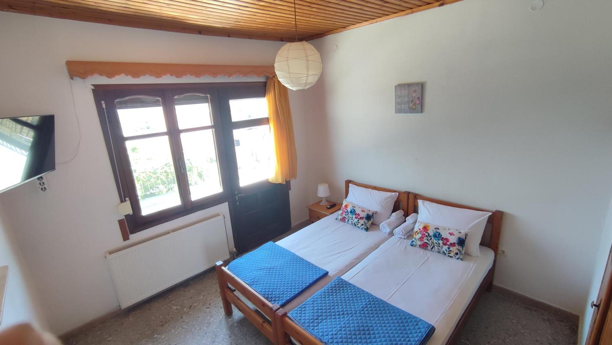 Petralonia Apartment Mytilene Exterior photo